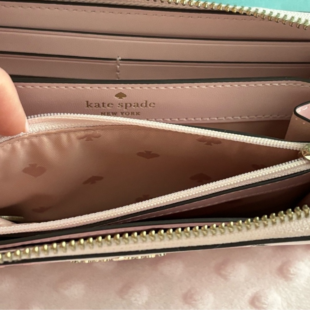 Kate Spade Continental zip around wallet EUC - Picture 4 of 7